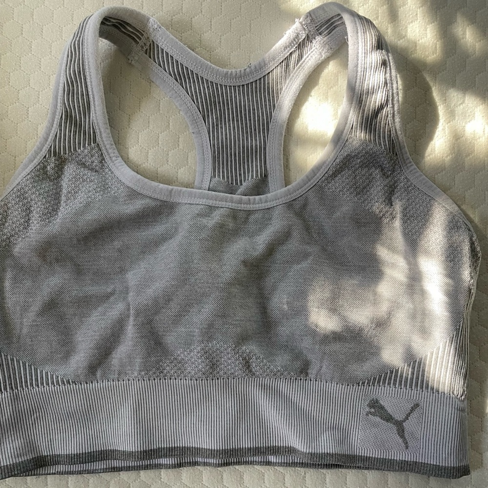 Sports bra